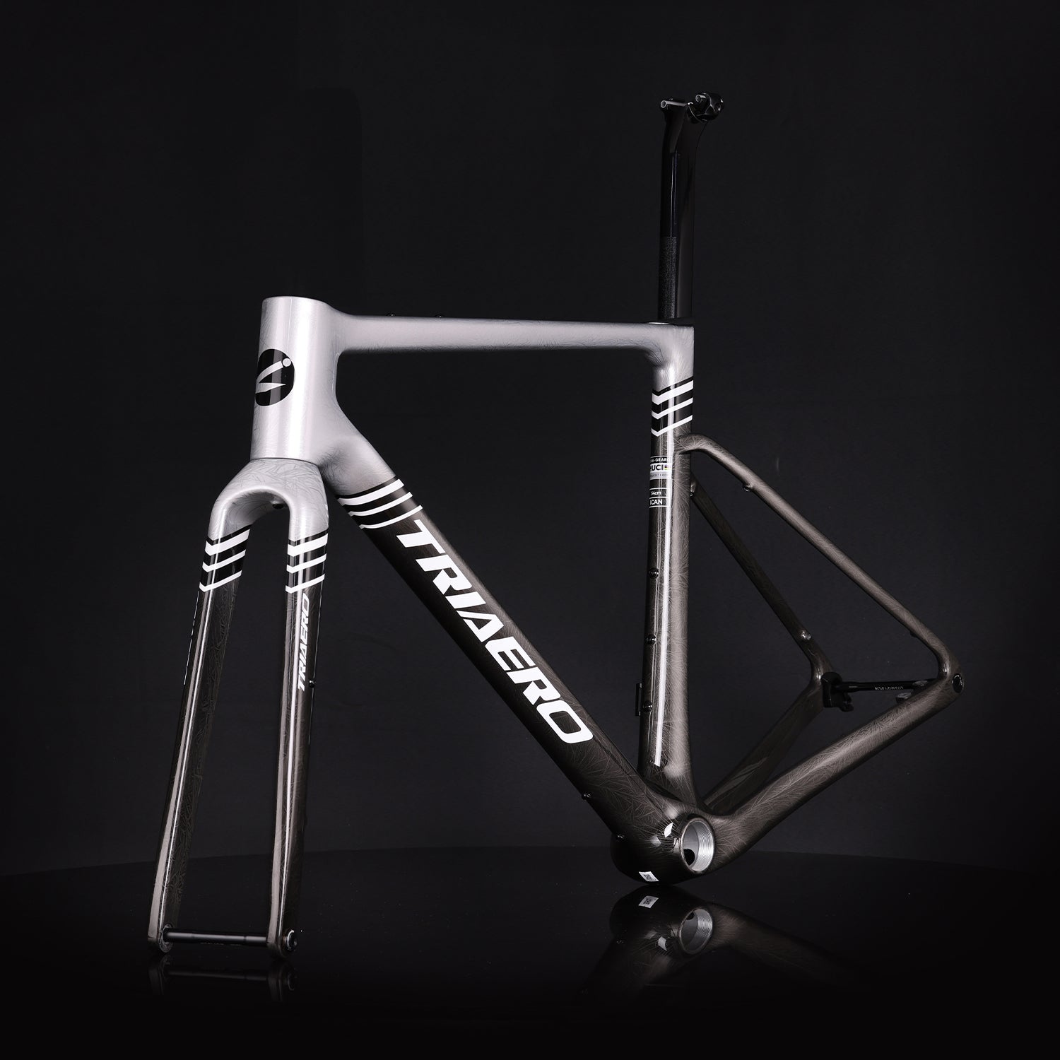 ICAN Graro UCI gravel bike frame without bolts