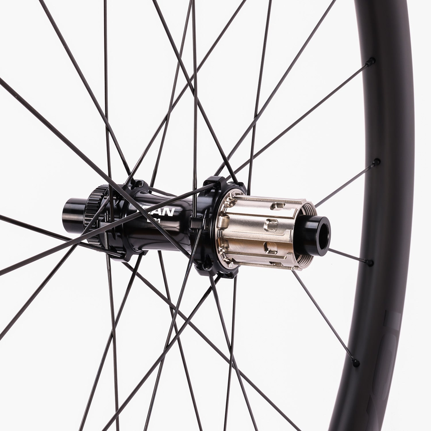 ICAN 700C G24 SL carbon gravel wheelset G24 SL (DT240 EXP Hubs) / Shimano Micro Spline